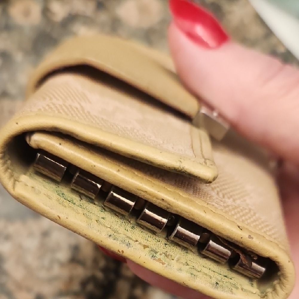 Gucci Beige and Cream Women's Wallet - Picture 5 of 5